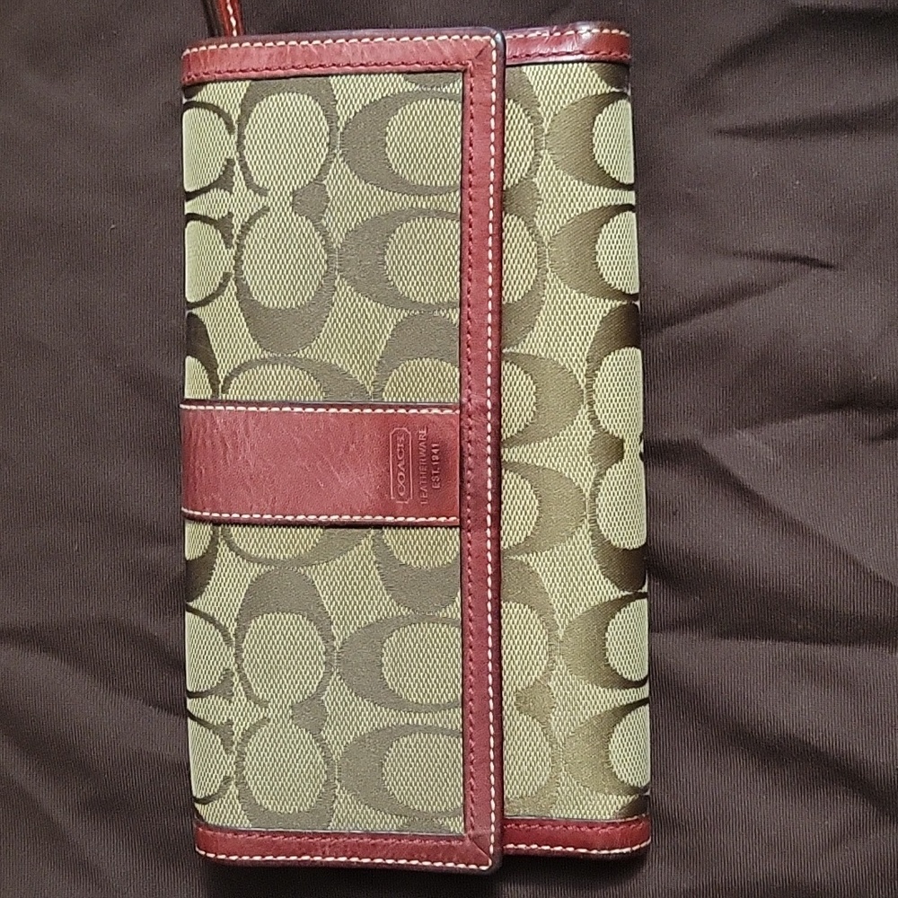 Coach Signature Gallery Tote with Matching Wallet - Picture 9 of 14